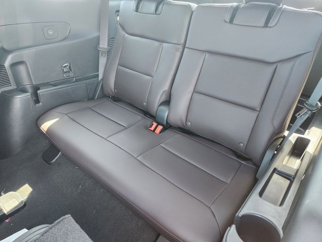 2025 Ford Explorer Platinum photo
