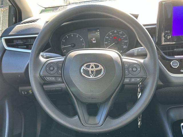 2025 Toyota Corolla LE 8