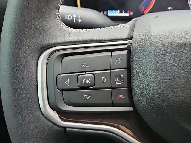 2024 Jeep Wagoneer Base Silver at River Oaks CDJR