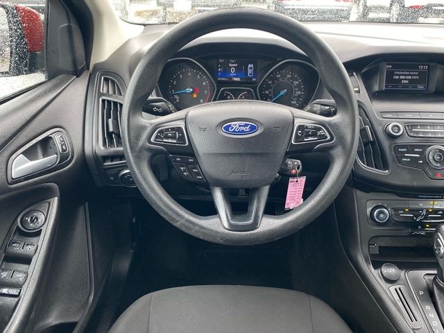 2018 Ford Focus SE 2