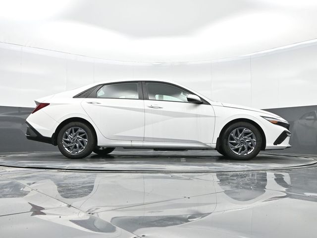 2024 Hyundai Elantra SEL 36