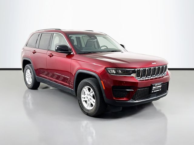 2023 Jeep Grand Cherokee Laredo 4WD