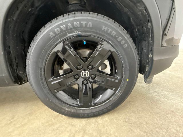 Certified Used 2023 Black Honda Black Edition image 14