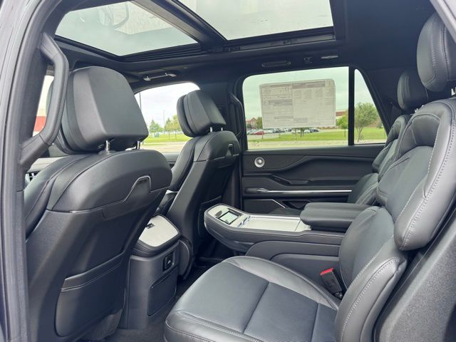 2025 Lincoln Navigator Reserve L