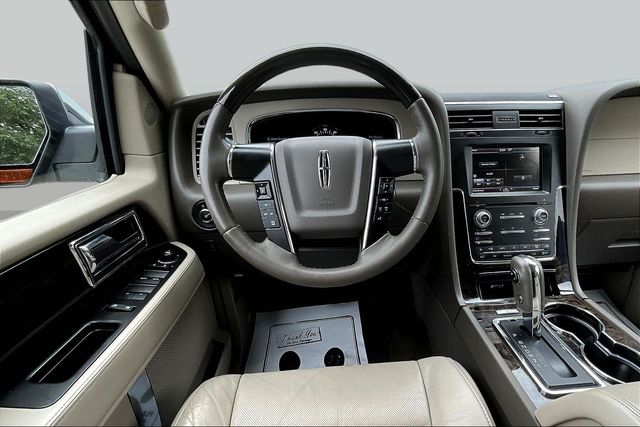 2015 Lincoln Navigator Base - 7