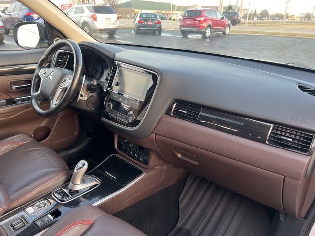 Used 2018 Mitsubishi Outlander PHEV SEL 4D Sport Utility