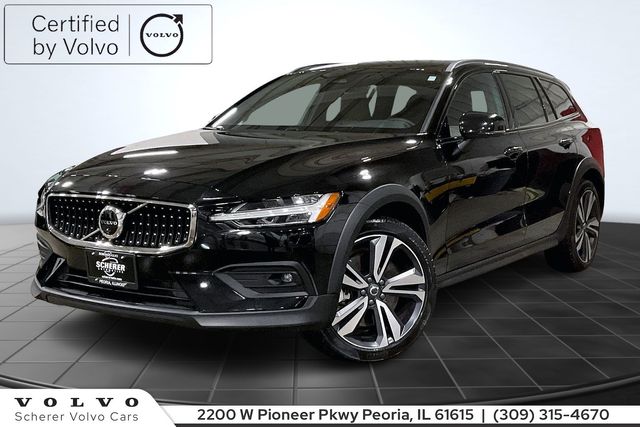 2025 Volvo V60 Cross Country B5 Plus AWD