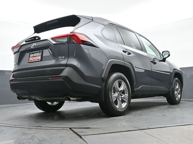 2024 Toyota RAV4 XLE 34