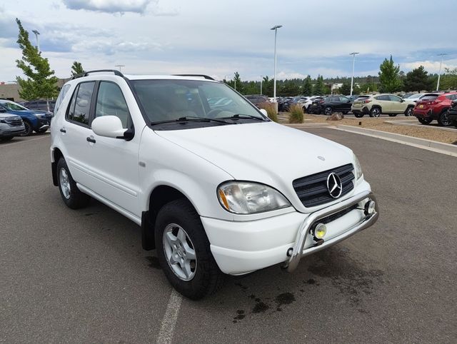 2000 Mercedes-Benz M-Class ML 320
