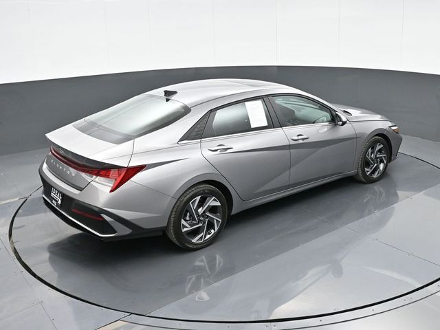 2025 Hyundai Elantra SEL 28