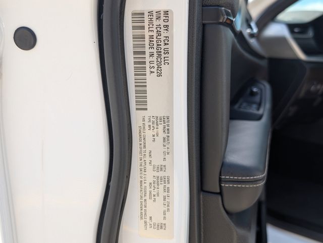 Used 2024 White Jeep Altitude image 28