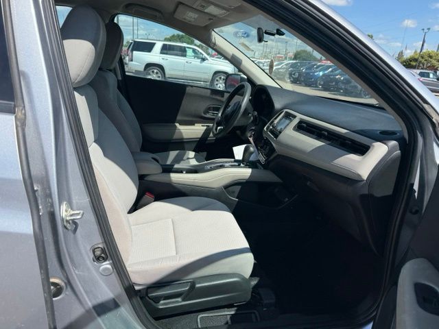 2019 Lunar Silver Metallic Honda HR-V LX AWD SUV