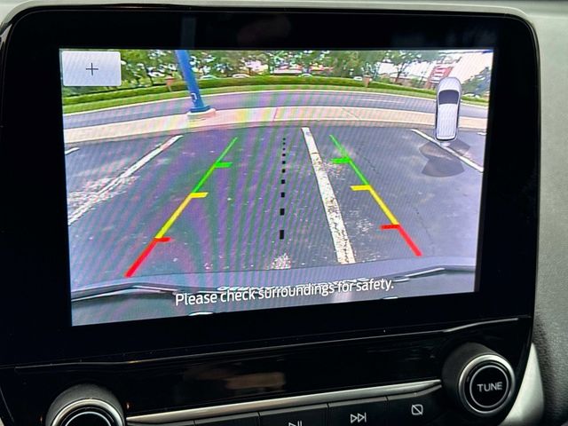 Used 2021 Smoke Metallic Ford SE image 22