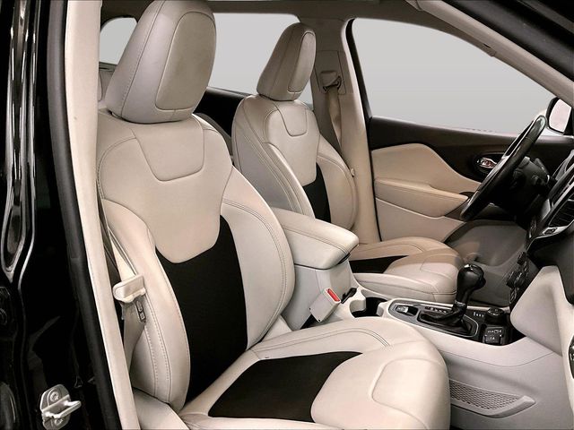2021 Jeep Cherokee Latitude Plus Black at Carlisle Cadillac Buick GMC