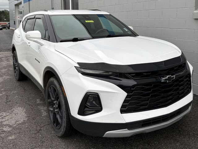 Used 2021 White Chevrolet LT image 3