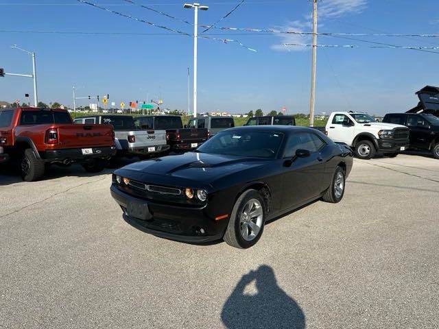 2021 Dodge Challenger SXT 3