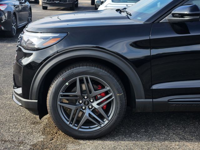 2026 Ford Explorer ST photo 3