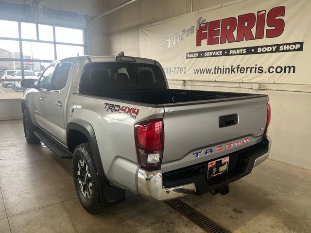 2019 Toyota Tacoma TRD Off-Road photo