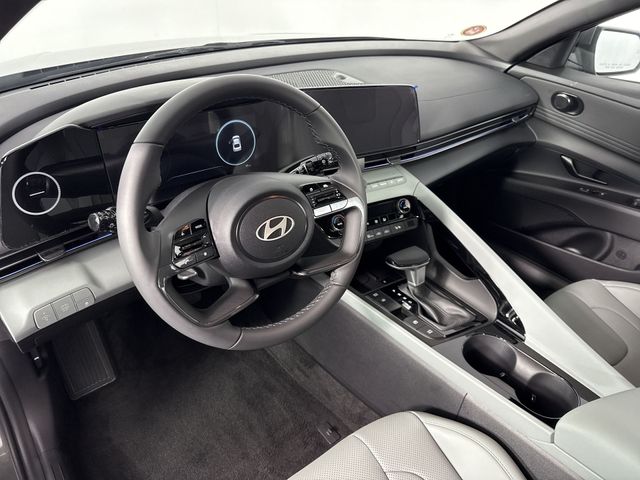 New 2025 Hyundai Elantra Hybrid For Sale in Indianapolis, IN