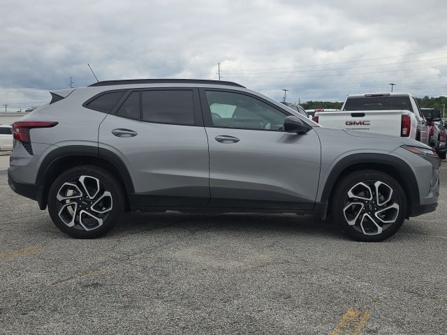 Photo of 2024 Chevrolet Trax 2RS in Dallas, GA - 6,  2024 Chevrolet Trax 2RS:44371A