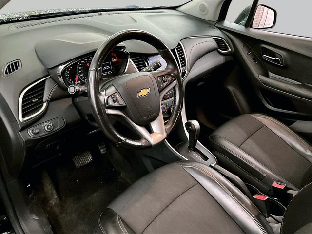 2022 Chevrolet Trax LT Black at South Hills Kia