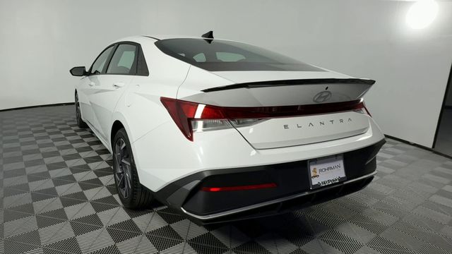 New 2025 Hyundai Elantra For Sale in Indianapolis, IN