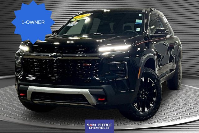 Mosaic Black Metallic 2024 Chevrolet Traverse Z71 AWD SUV / Crossover Four-Wheel Drive 8-Speed Automatic