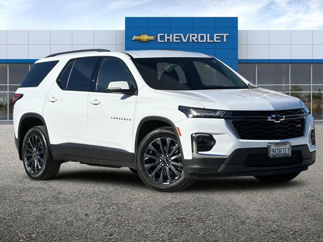 2023 Chevrolet Traverse RS 2