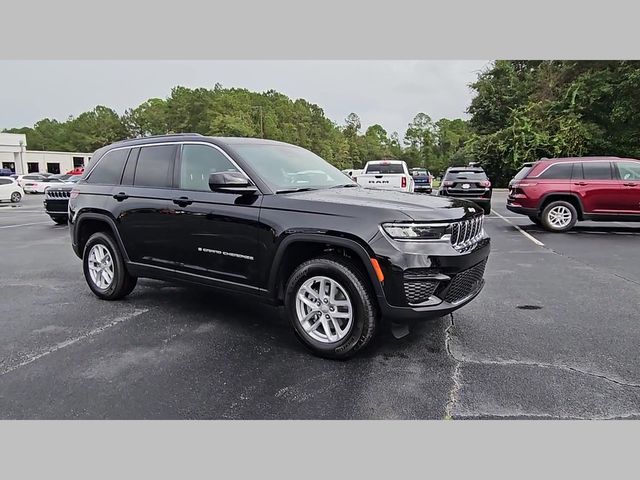 2025 Jeep Grand Cherokee Laredo X 4x4