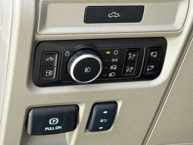 New 2026 Black Ford Platinum image 24