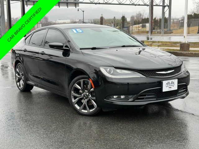 2015 Chrysler 200 S Sedan AWD
