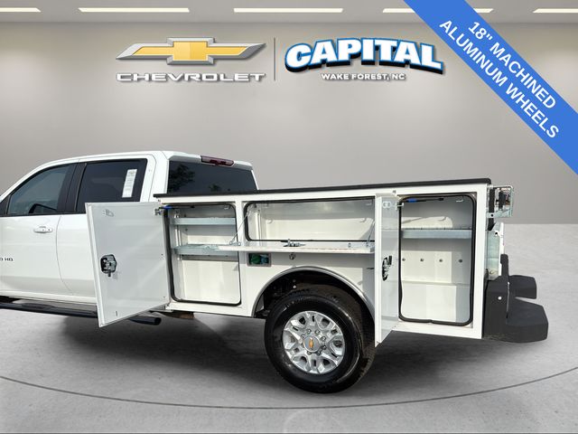 Used 2025 White Chevrolet LT image 12