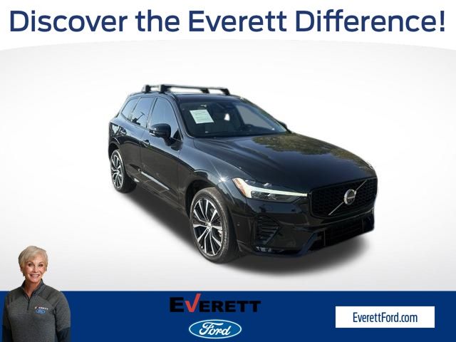  2023 Volvo XC60 B5 Plus Dark Theme FWD   