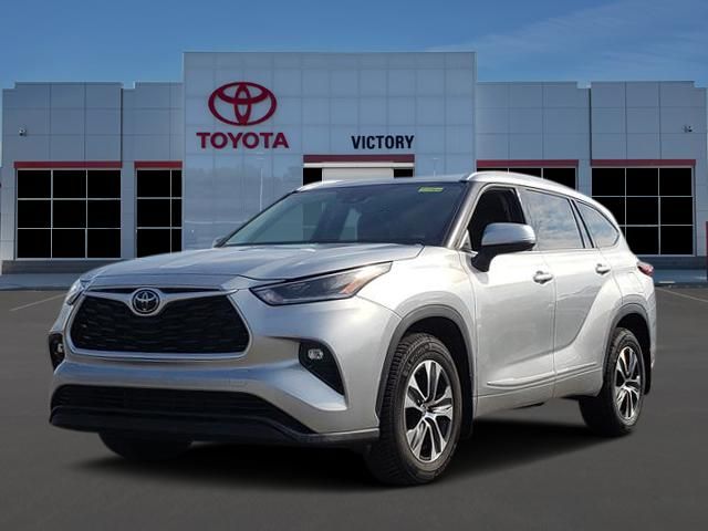 2021 Toyota Highlander XLE AWD