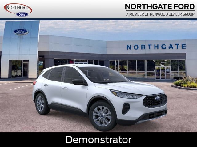 Silver Metallic 2026 Ford Escape SUV / Crossover Front-Wheel Drive 8-Speed Automatic