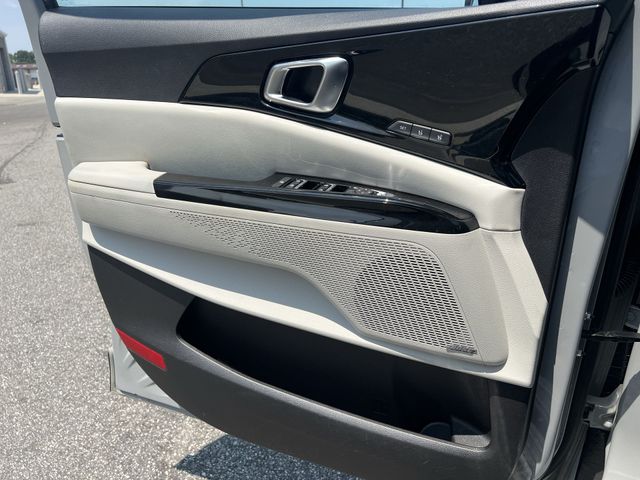 Used 2024 White Kia SX Prestige image 34