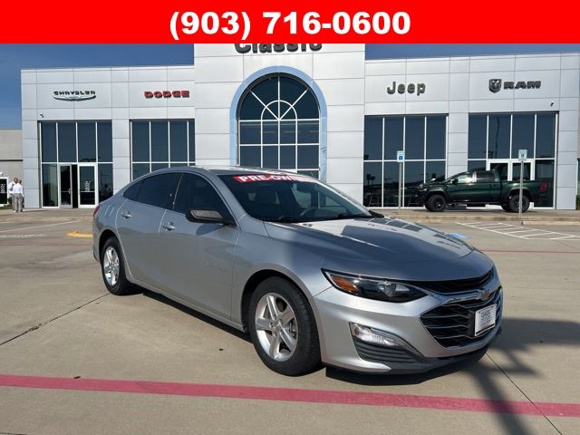 Silver Ice Metallic 2019 Chevrolet Malibu LS FWD Sedan Front-Wheel Drive Continuously Variable Transmission
