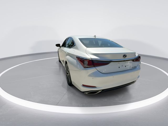 2023 Lexus ES - $38,998