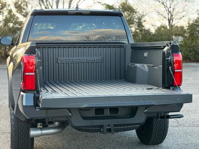 2025 Toyota Tacoma TRD Off Road - Photo 6