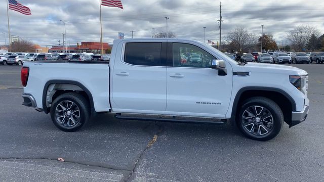 2022 GMC Sierra 1500 SLE 9