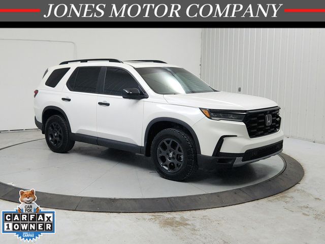 Platinum White Pearl 2025 Honda Pilot SUV / Crossover All-Wheel Drive Automatic