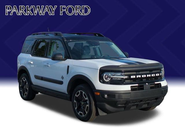 Used 2024 White Ford Outer Banks image 7
