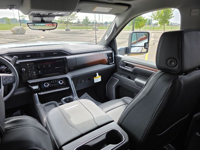 2026 GMC Sierra 3500HD Denali