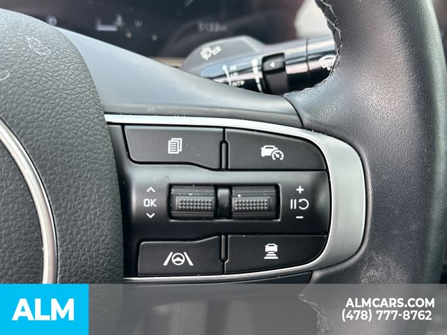 New 2025 Snow White Pearl Kia EX image 30