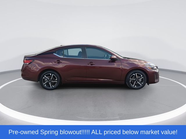 Used 2025 Rosewood Metallic Nissan SV image 9