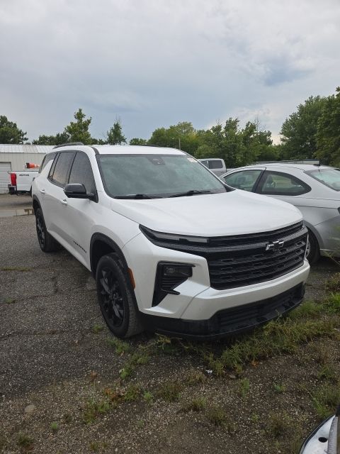 2024 Chevrolet Traverse LT