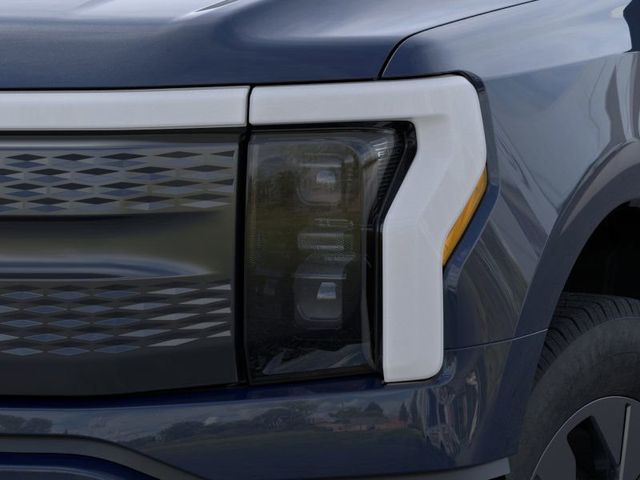 2024 Ford F-150 Lightning XLT 18