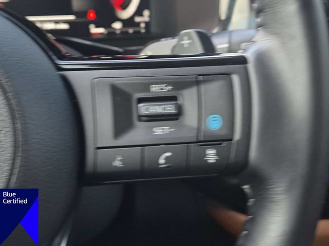 Used 2025 Black Nissan Platinum image 19