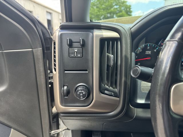 Used 2017 Silver GMC Denali image 25