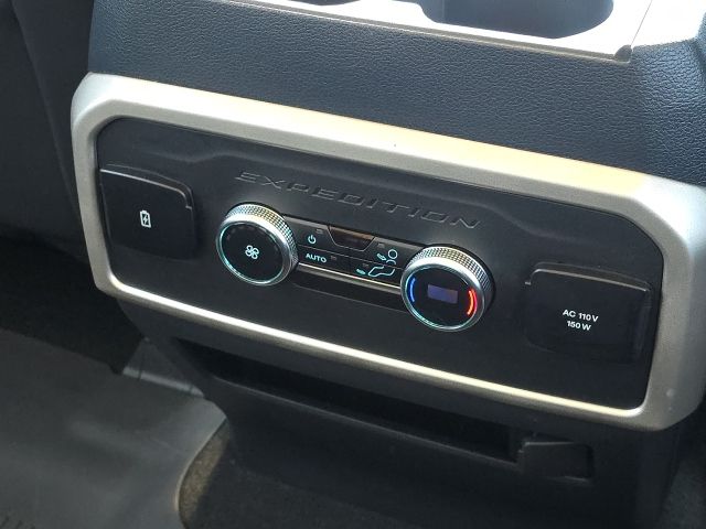 2024 Ford Expedition XLT:B02304